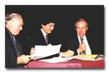 Guy Rouquet, Philippe Douste-Blazy et Fran�ois Fortassin au moment de la signature de la convention triennale engagent l